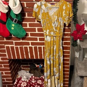 West Kei Mustard and White Floral Top